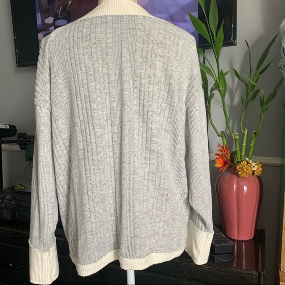 VINCE CAMUTO SLUB FRENCH TERRY TOP SIZE M - Picture 3 of 8